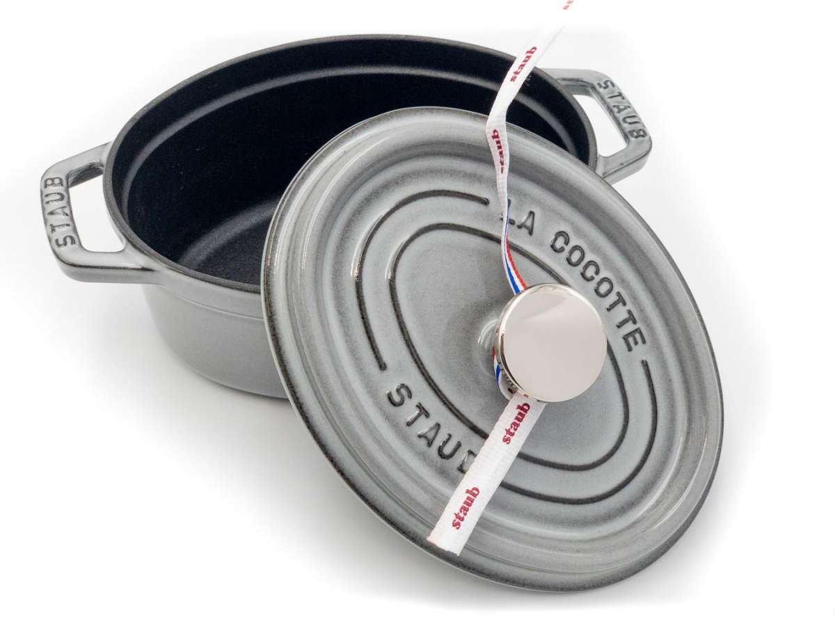 STAUB LA COCOTTE 20cm グレー 51GWlPiS3RL._UF894,1000_QL80_.jpg